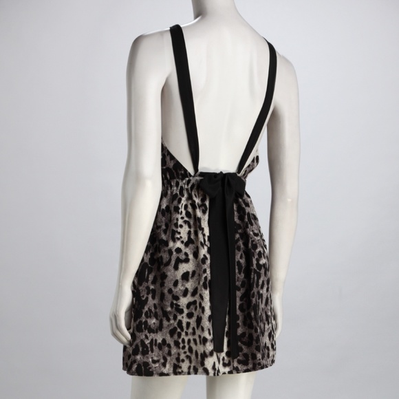 Sugarlips Dresses & Skirts - Sugarlips Leopard Print Open Back Mini Dress L